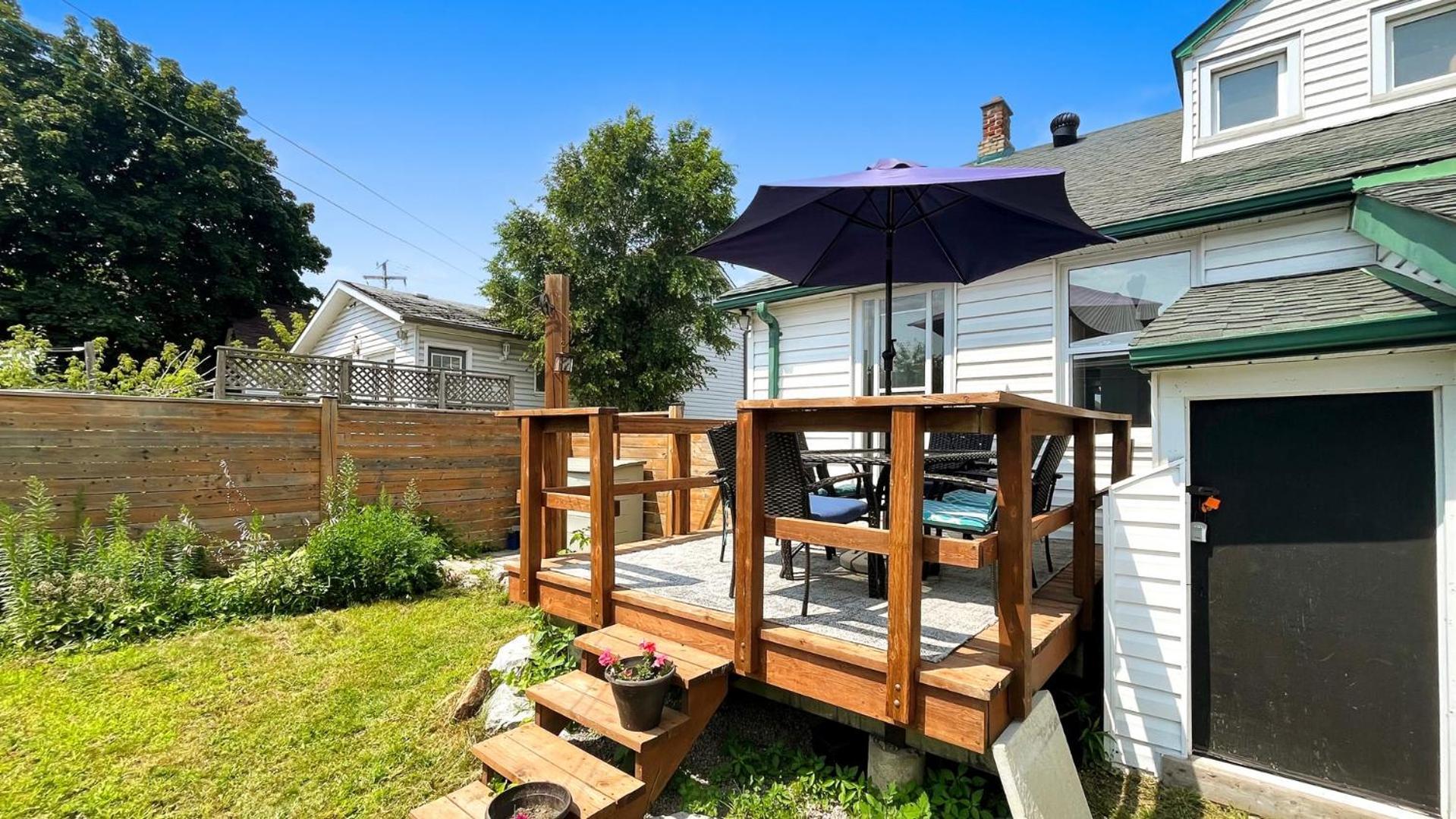 Ferienwohnung Cozy 2Br House Near Centre With Patio, Bbq, Backyard, And Netflix Peterborough Exterior foto