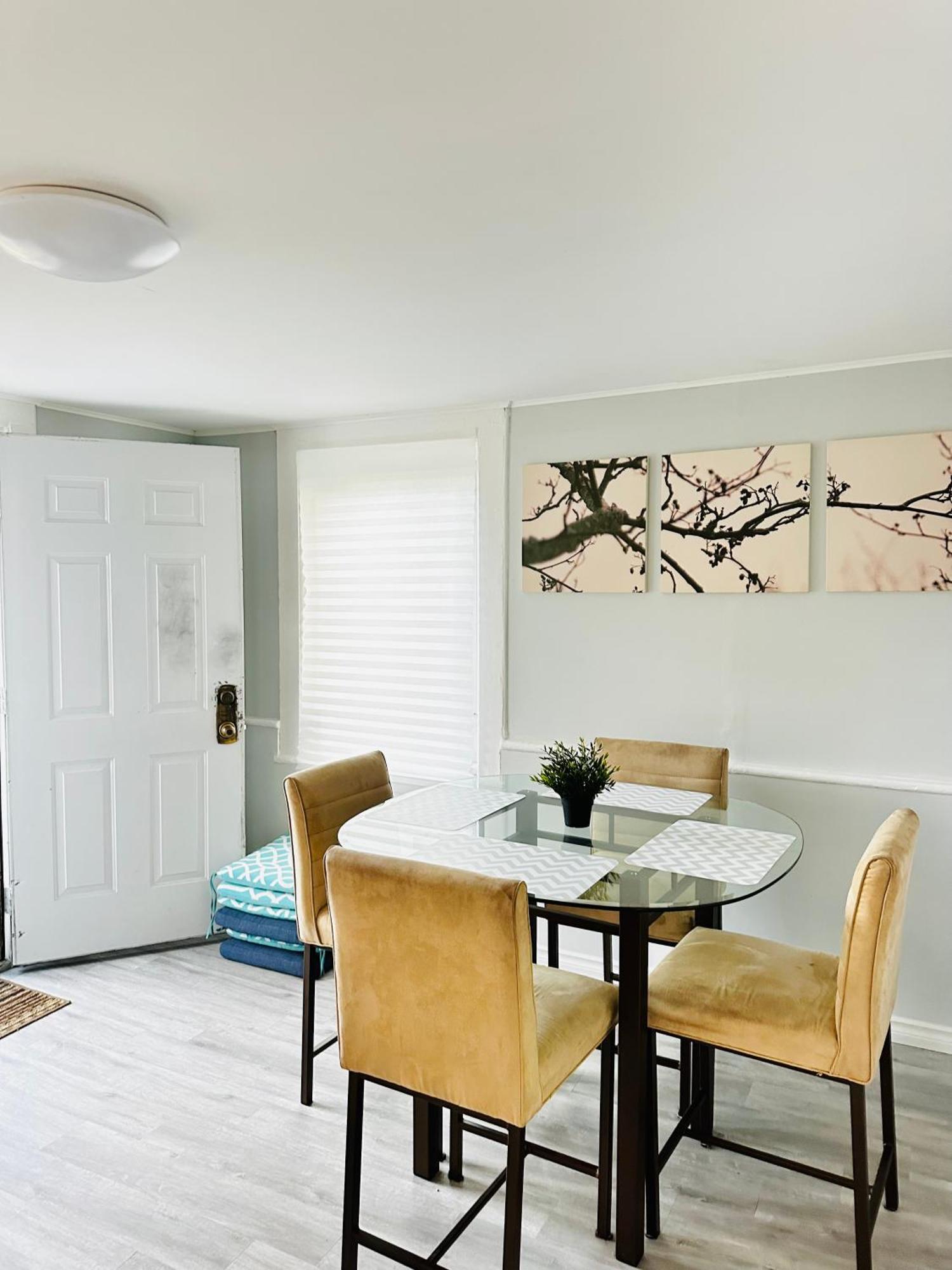 Ferienwohnung Cozy 2Br House Near Centre With Patio, Bbq, Backyard, And Netflix Peterborough Exterior foto